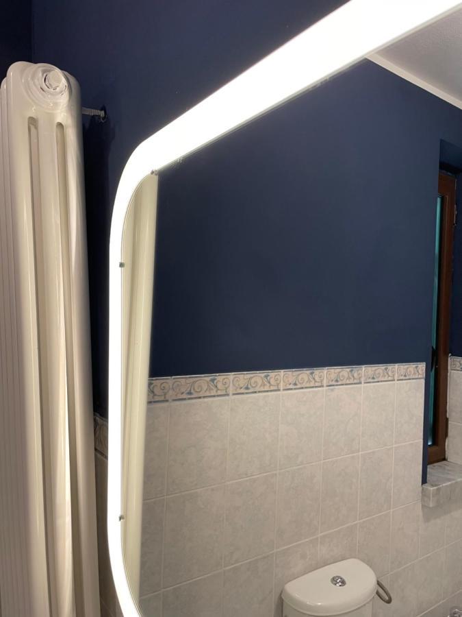 Accogliente Camera Singola Con Balcone A 500 Mt Dal Mare Marina Di Carrara Exteriör bild