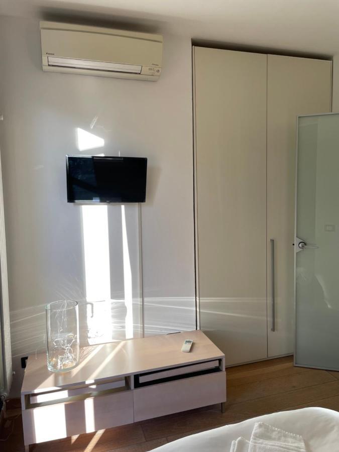Accogliente Camera Singola Con Balcone A 500 Mt Dal Mare Marina Di Carrara Exteriör bild