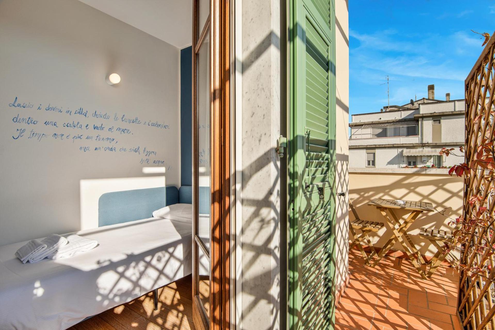 Accogliente Camera Singola Con Balcone A 500 Mt Dal Mare Marina Di Carrara Exteriör bild